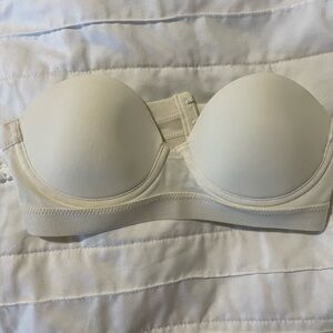 Pepper Strapless Bra